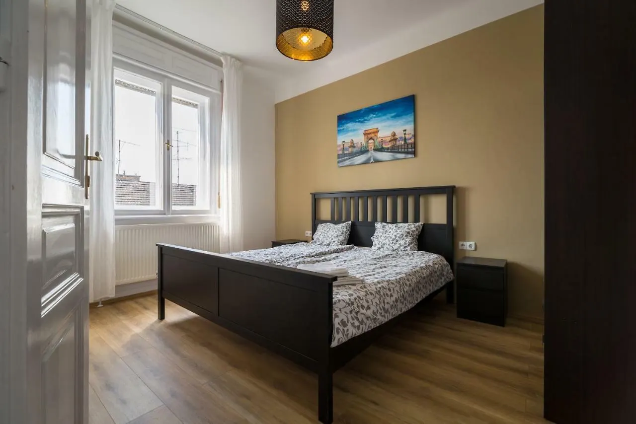 Eastern Apartment Budapest