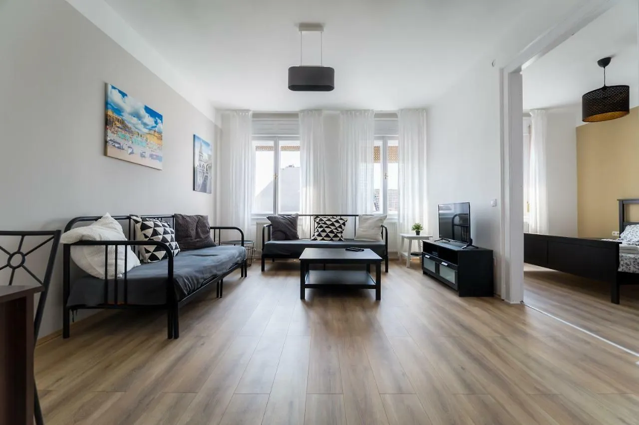 Eastern Apartment Budapest 0*,  Hungary